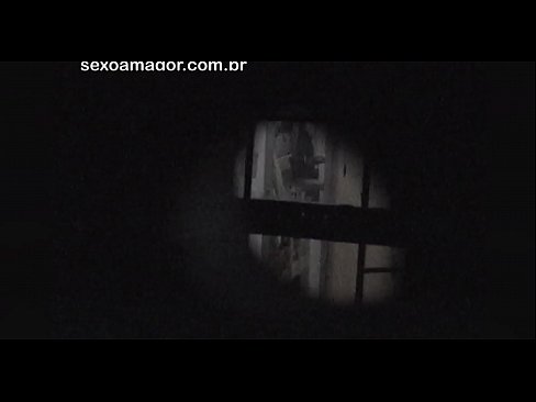 ❤️ Blondie dirakam video secara rahsia oleh intip kawasan kejiranan yang tersembunyi di sebalik batu bata kosong ❌ Lucah pada ms.qizpornolar.ru ❤